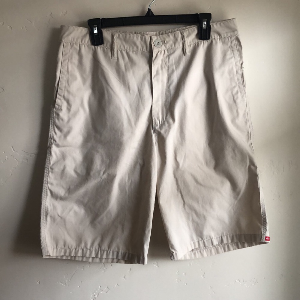 Quicksilver Khaki Shorts 33